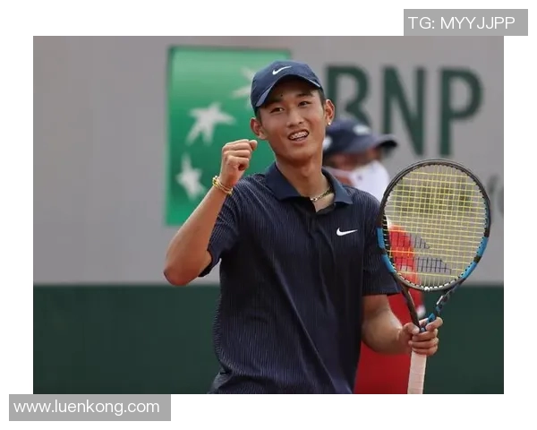 陈芳专访：从青涩球场到职业巅峰的网球人生回顾