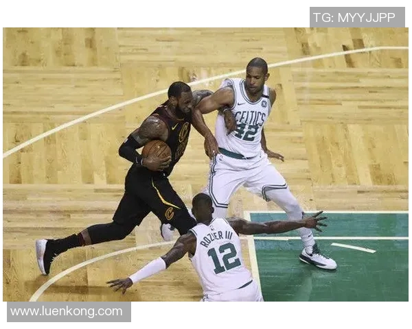 骑士与勇士精彩对决直播录像回放全程回顾与精彩瞬间分析