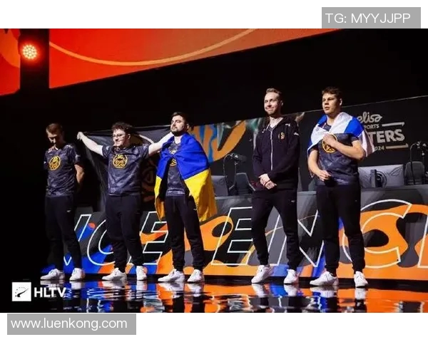 聚焦CSGO战术解析：JDG团队配合与默契的深度剖析MBA