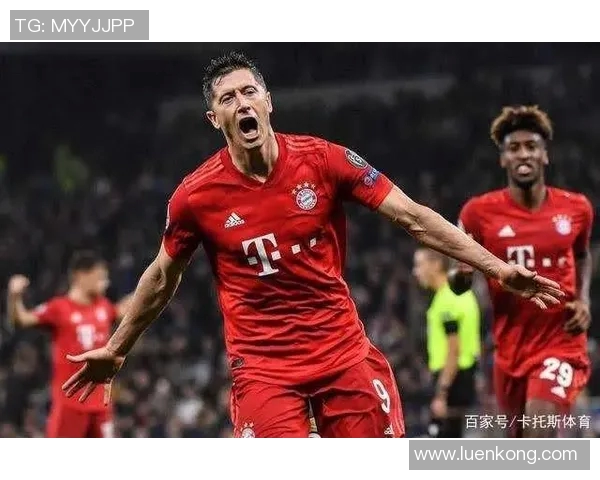 莱万重返德甲对阵拜仁引发球迷愤怒纷纷嘘声表示失望与背叛