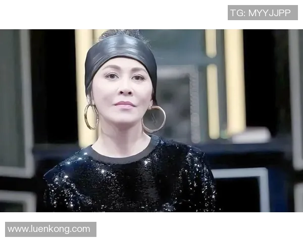 篮球明星刘嘉玲的传奇人生与赛场背后的故事揭秘